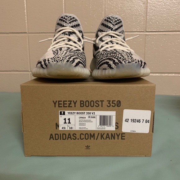 Yeezy 350 boost zebra V2